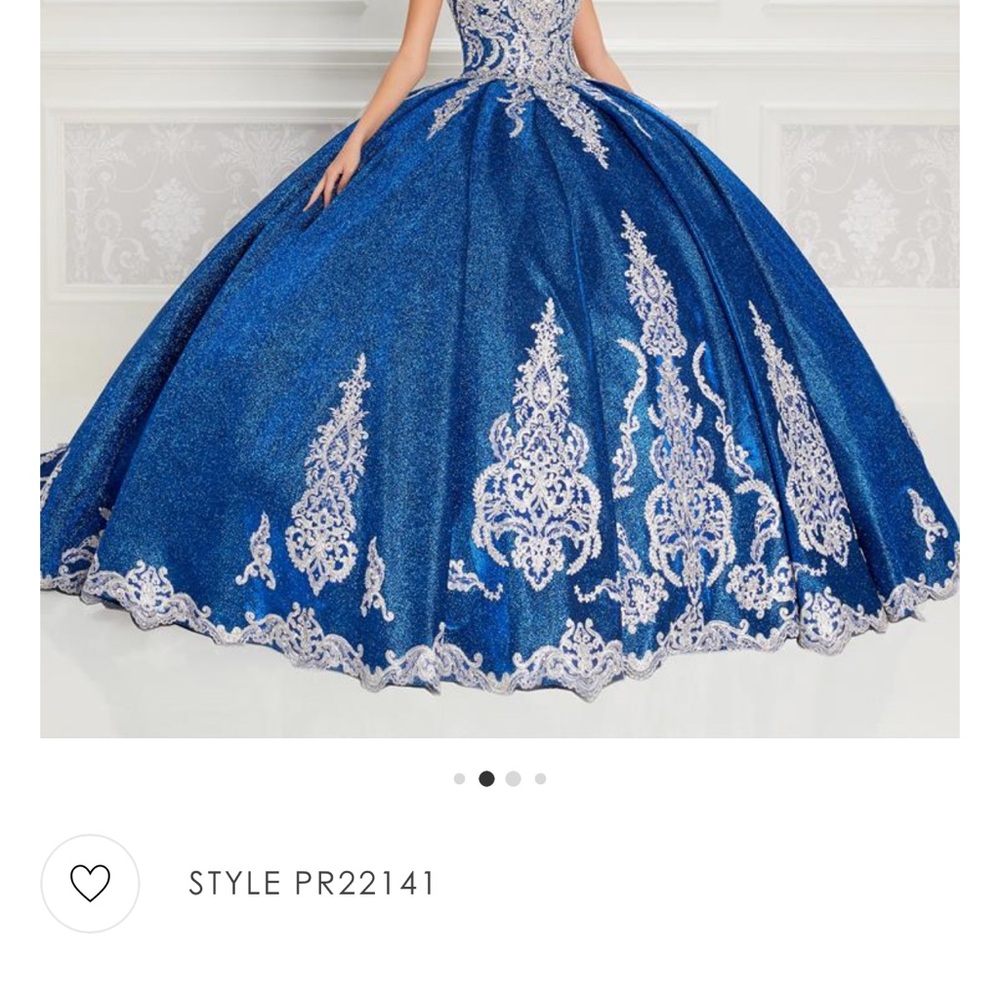 Elegant Sapphire Quinceañera Dress